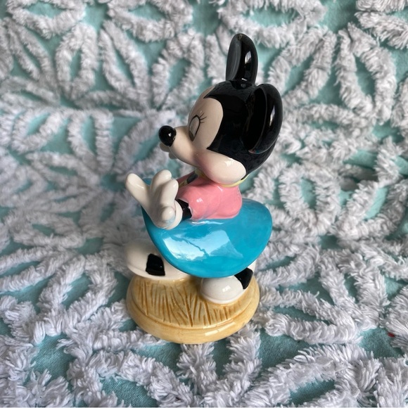 Vintage Disney Minnie Mouse figurine & candle lot Dancing & Cowgirl Minnie - Picture 3 of 14